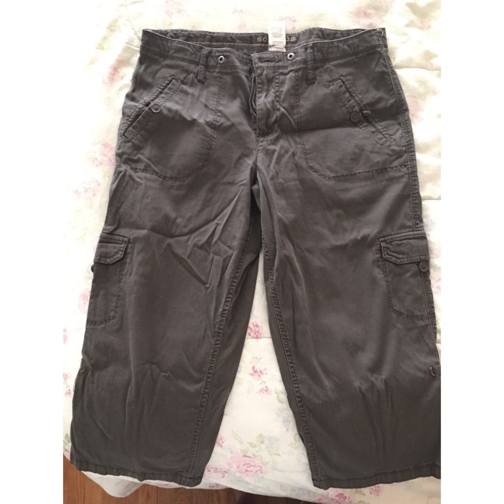 Sonoma gray Capri pants size 8